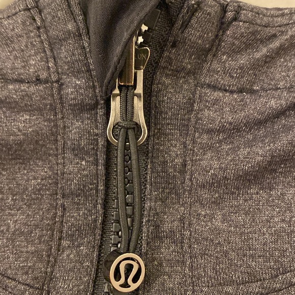 Lululemon Reversible Jacket with Hood - Picture 3 of 7
